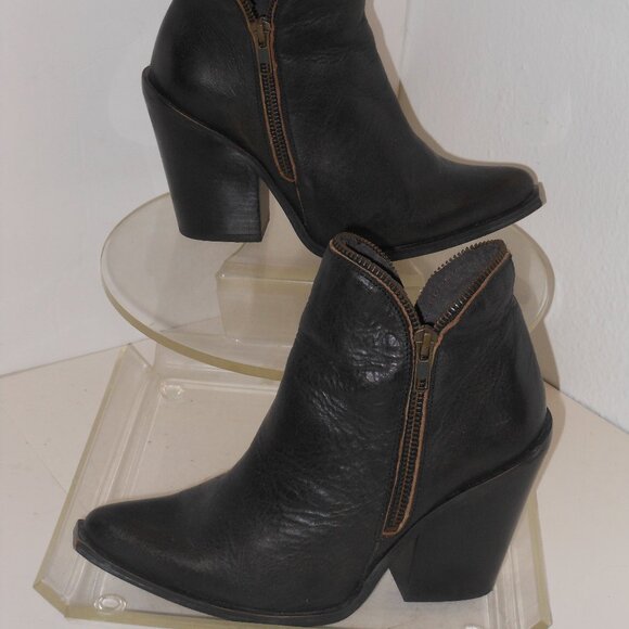 JEFFREY CAMPBELL BROWN POINTED TOE LEATHER ANKLE BOOTS SIZE (37) OR US SIZE 6.5 - Picture 8 of 9